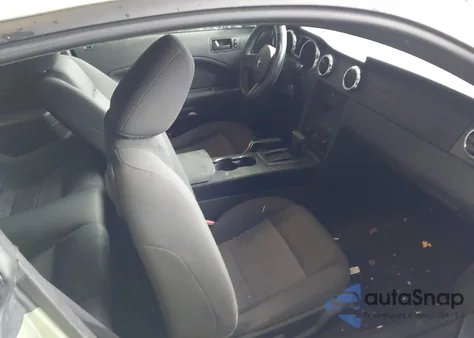 2006 Ford Mustang V6 from USA, damaged, VIN 1ZVFT80N265174219